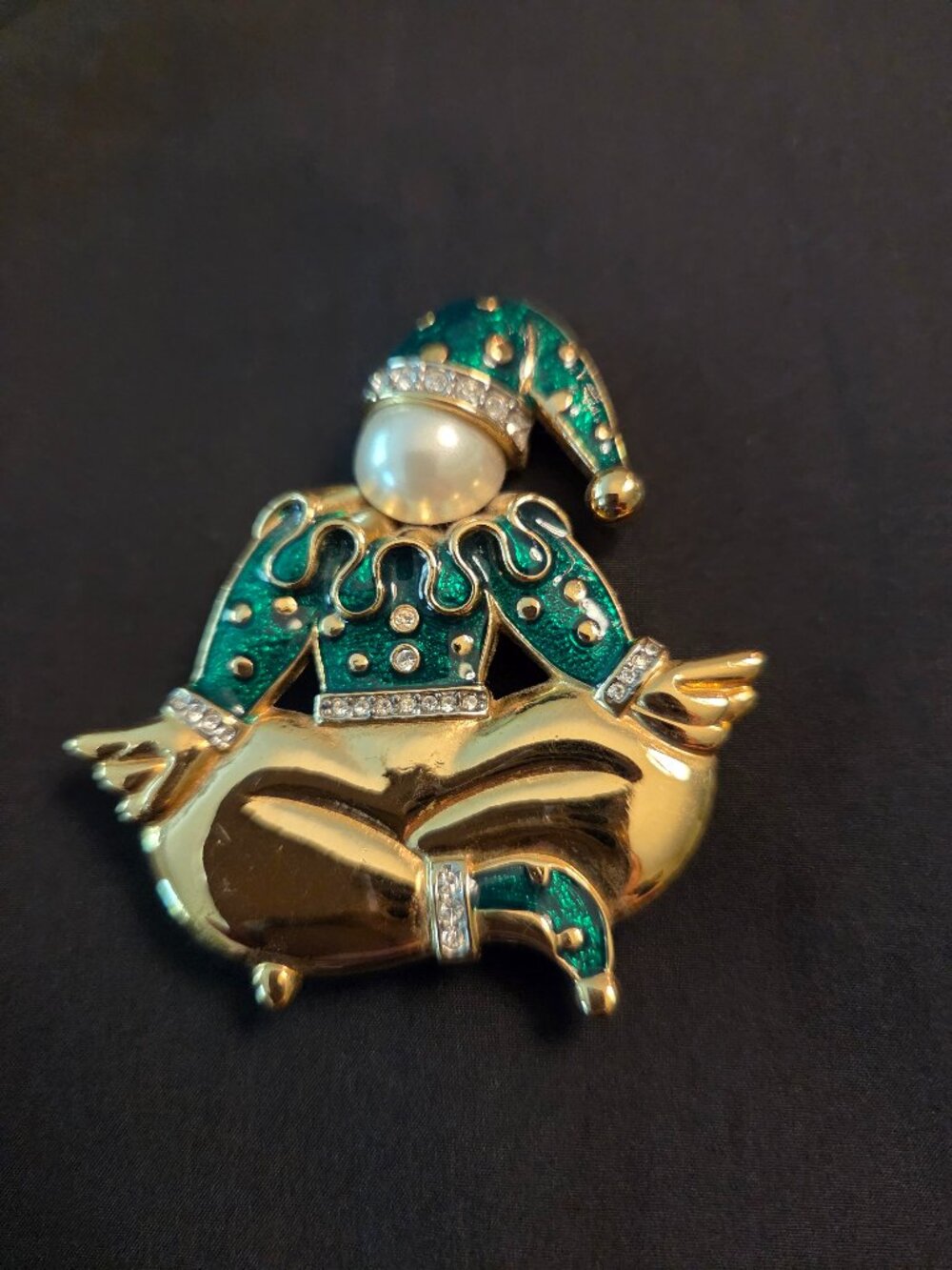 Vintage Butler "Jester" brooch gold-tone green enamel with rhinestone accents